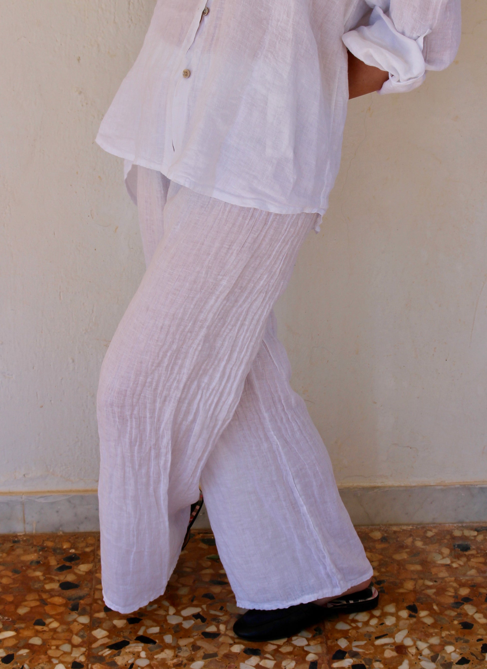 PANTALONI DI LINO